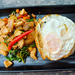 stir_fried_chicken_thai_basil_menu_locanda